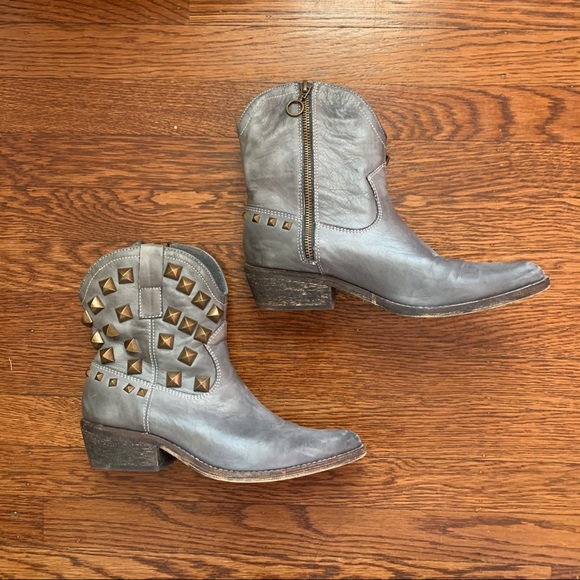 Genuine leather studded cowboy boots - Picture 2 of 4